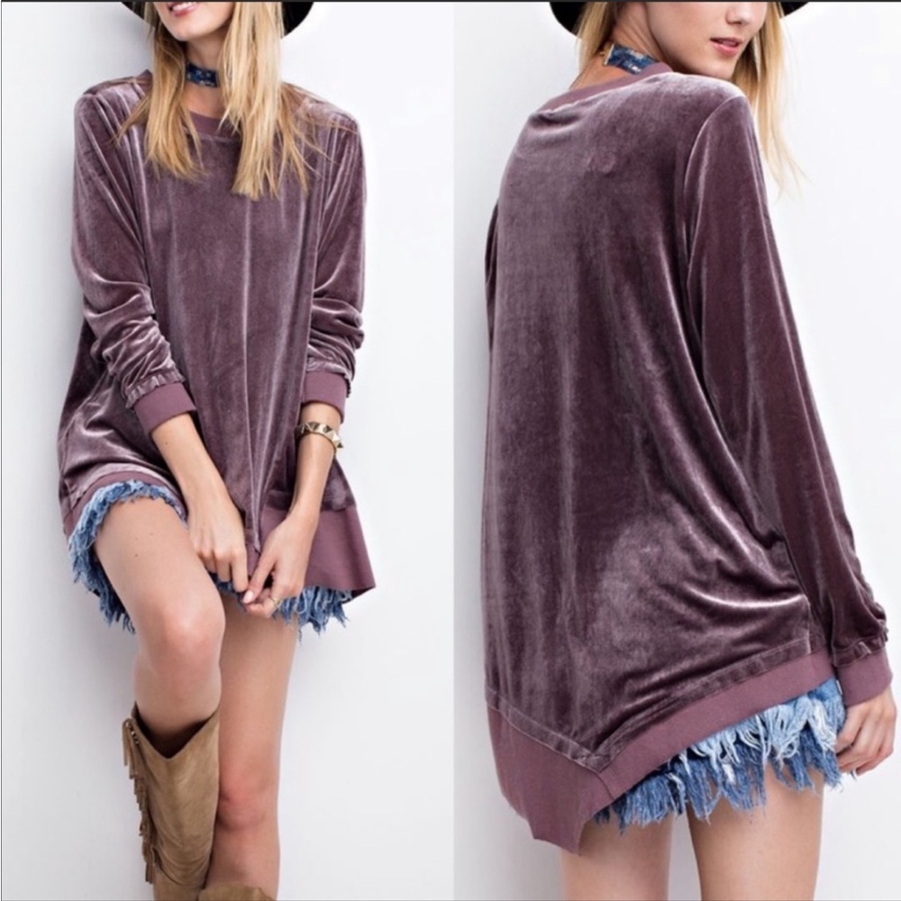 NEW LISTING‼️EASEL Tunic - Picture 8 of 16